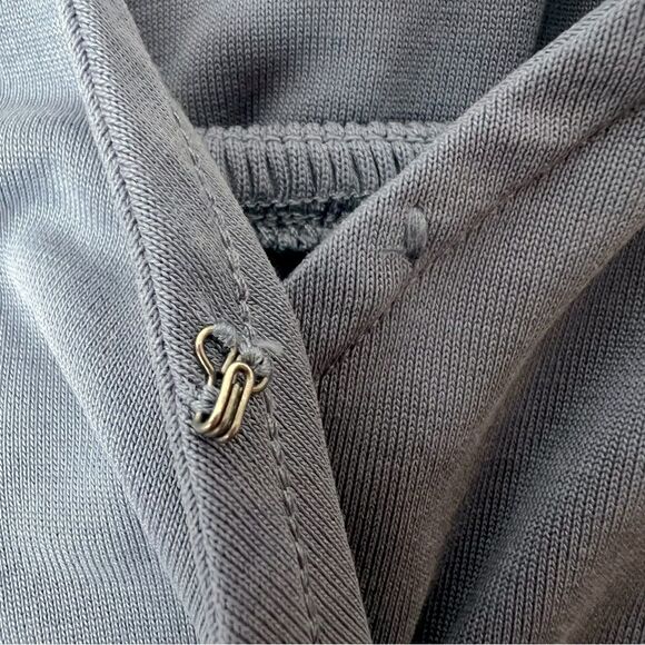 Abercrombie & Fitch V-Neck Romper Steel Blue Size S - Picture 5 of 7